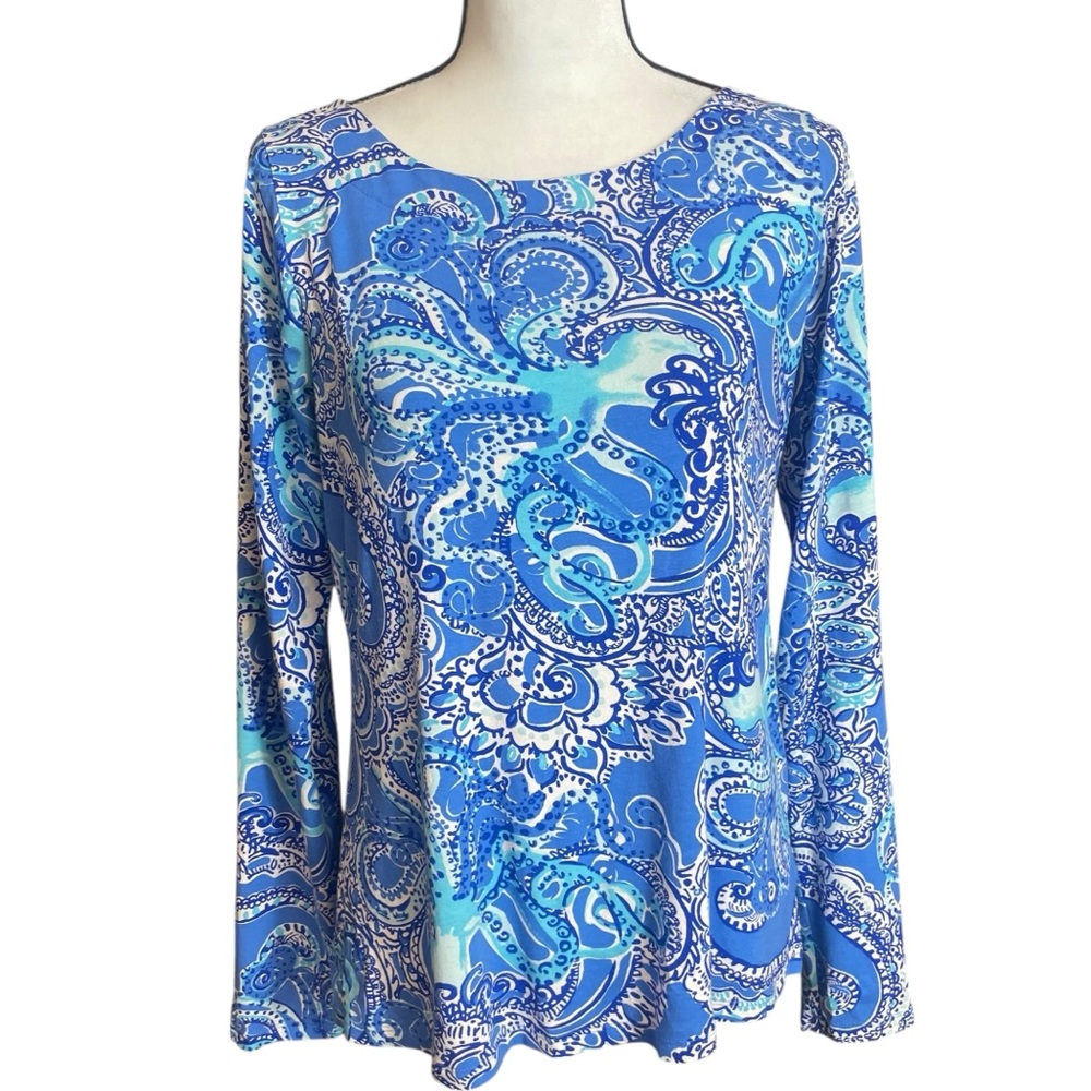 Lilly Pulitzer Tristan top in the "Coastal Blue Legga Sea" print medium